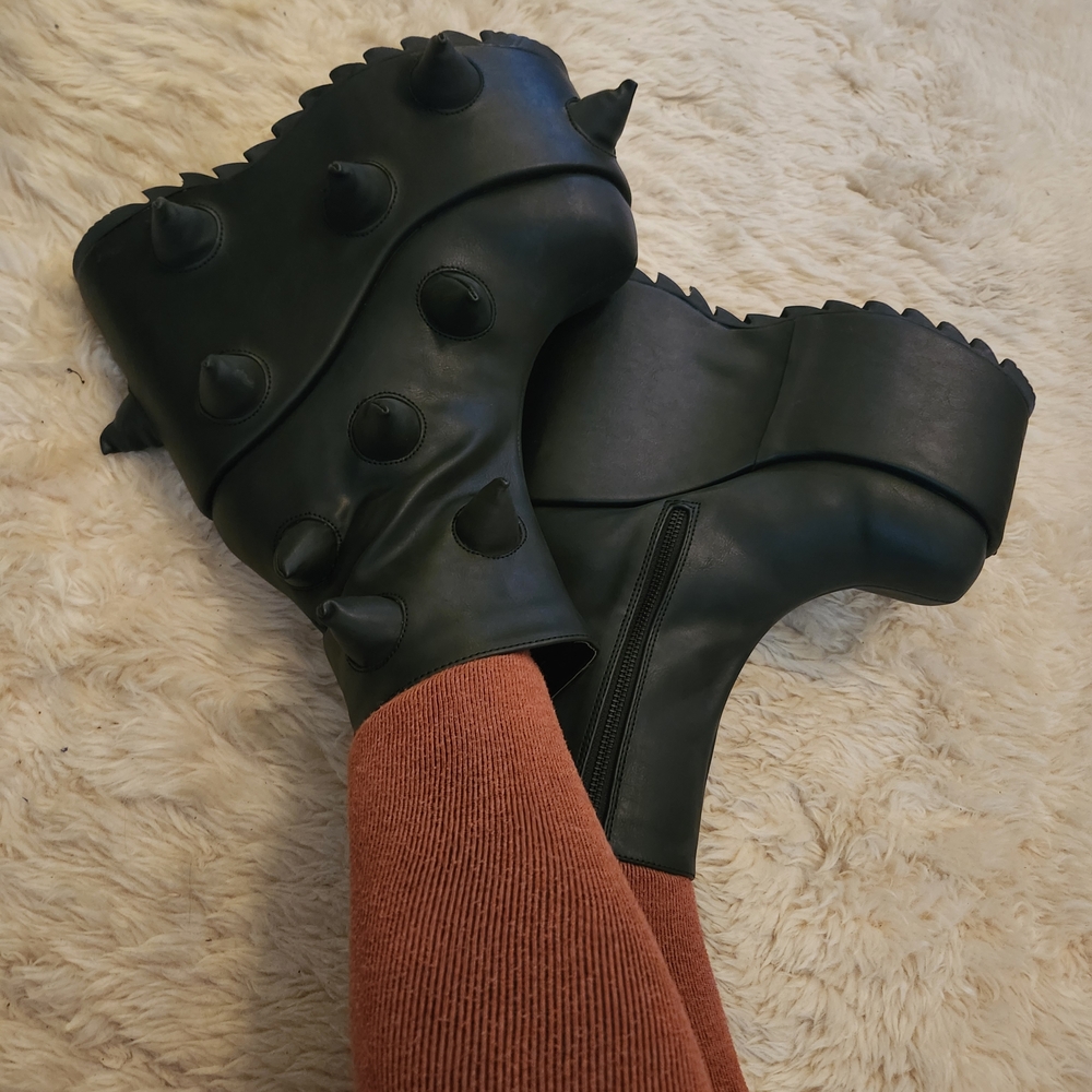 Demonia Cult Slay 77 Black Spiked Platform Boots - Picture 5 of 7
